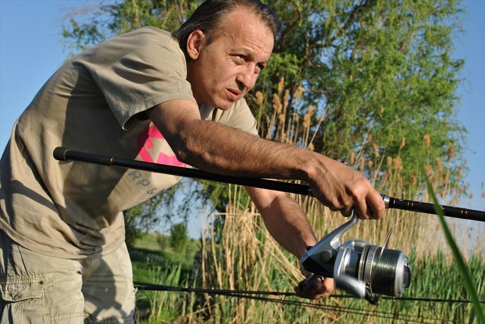 SPIONANDU-L PE ZVONKO